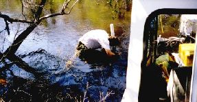 GAGE&RIVER.JPG (57380 bytes)